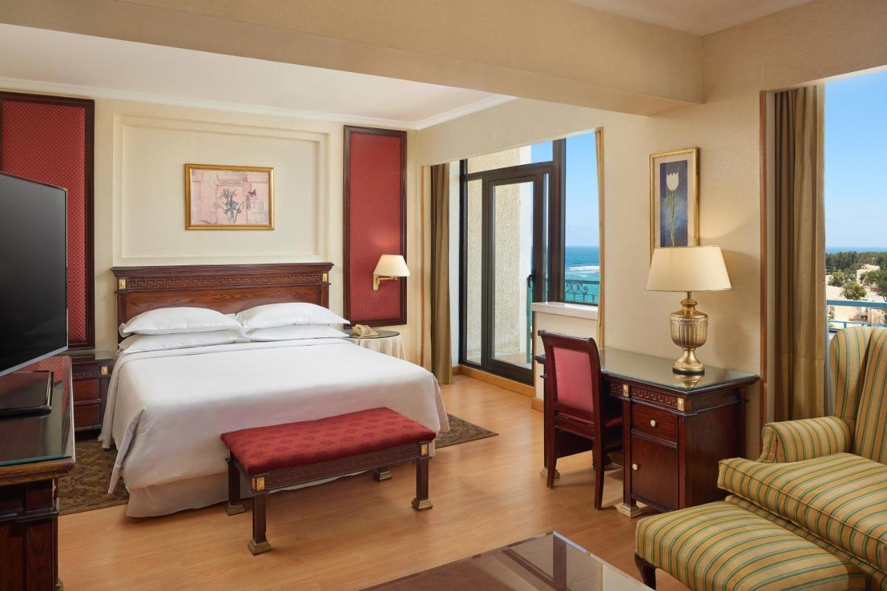 Sheraton Montazah Hotel Alexandria Exterior photo A suite at the hotel