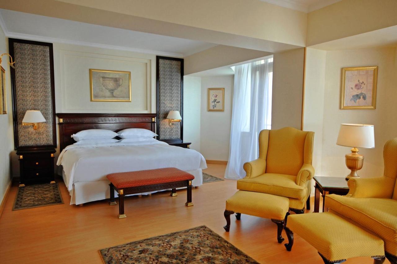 Sheraton Montazah Hotel Alexandria Exterior photo A suite at the hotel