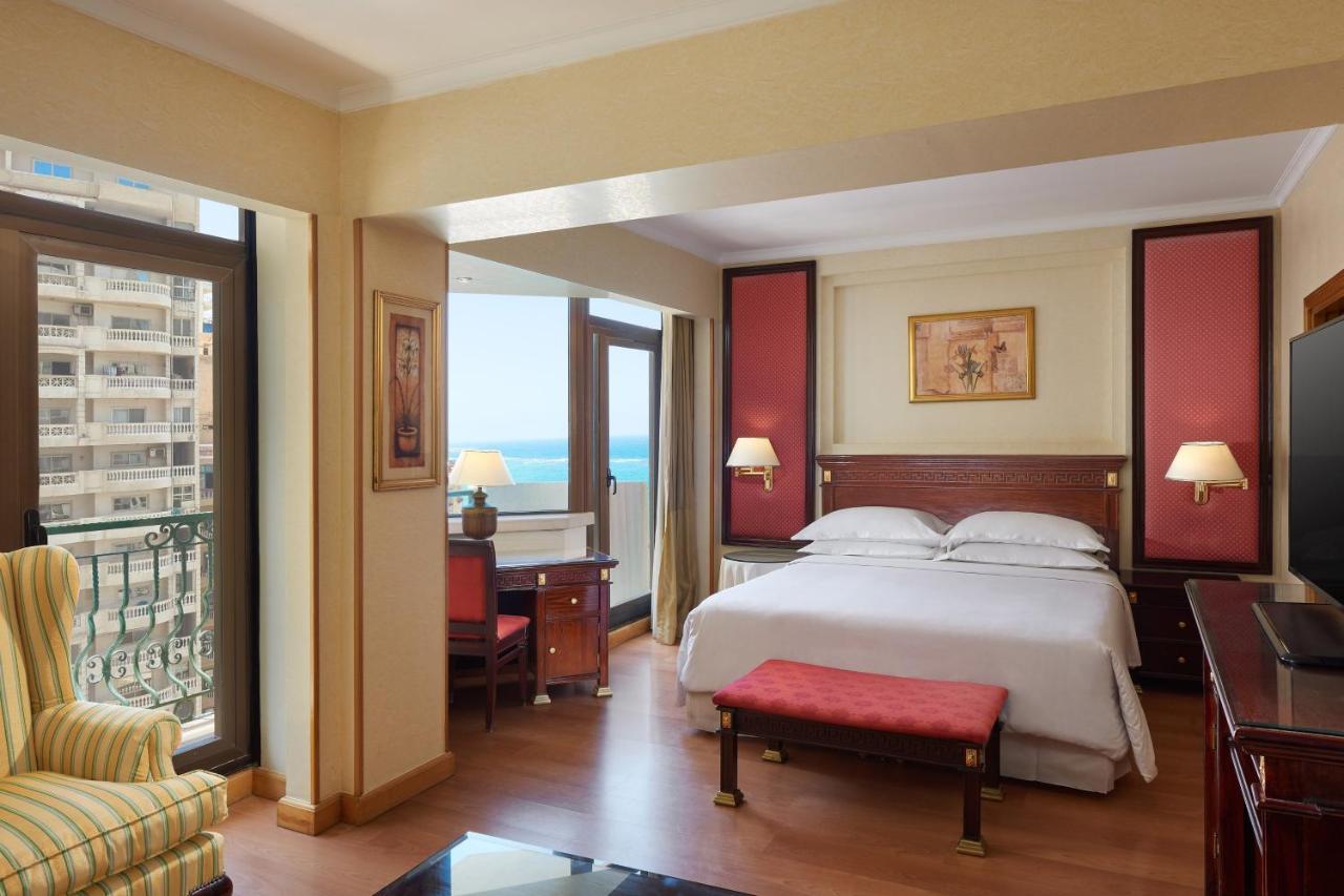 Sheraton Montazah Hotel Alexandria Exterior photo A suite at the Hilton Alexandria Plaza
